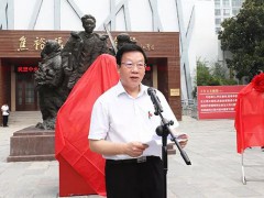 中国城市雕塑家协会吴为山主席在兰考为雕塑《焦裕禄》隆重揭幕