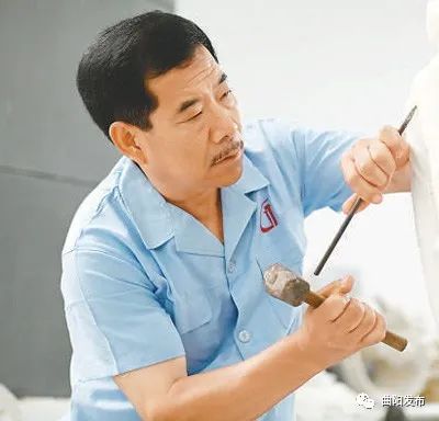 中国工艺美术大师刘同保